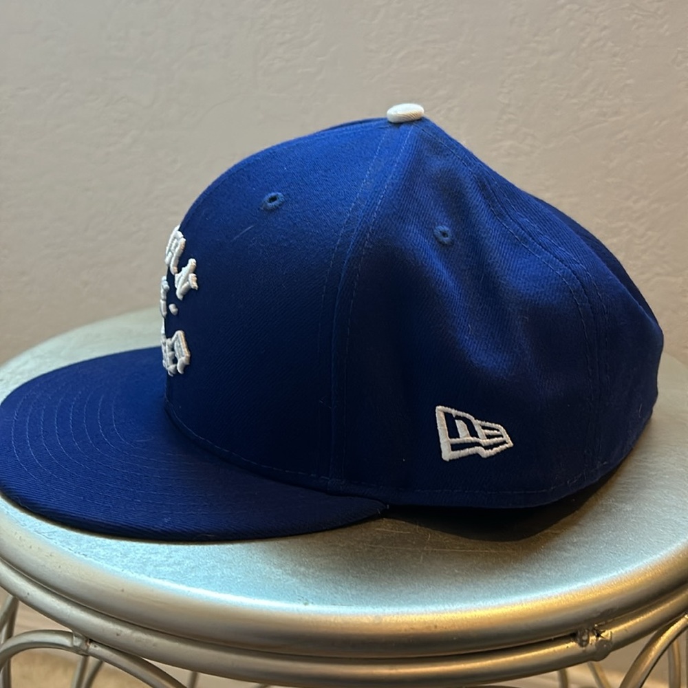 BORN X RAISED LA blue New Era hat size 8 - Picture 3 of 7